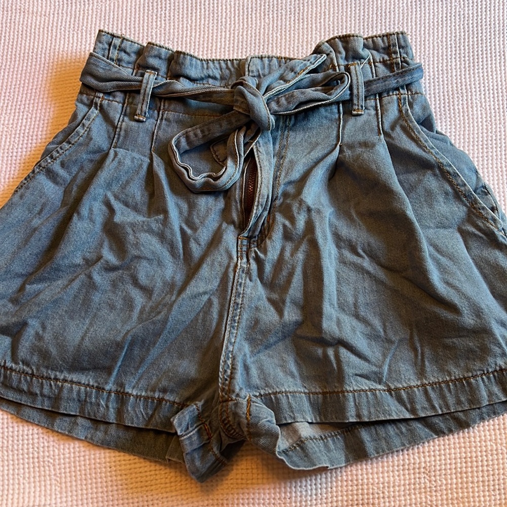 Foreve 21 shorts